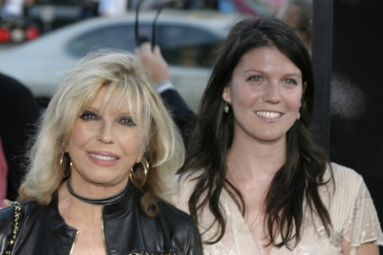 The 10 Best Nancy Sinatra Songs of All-Time